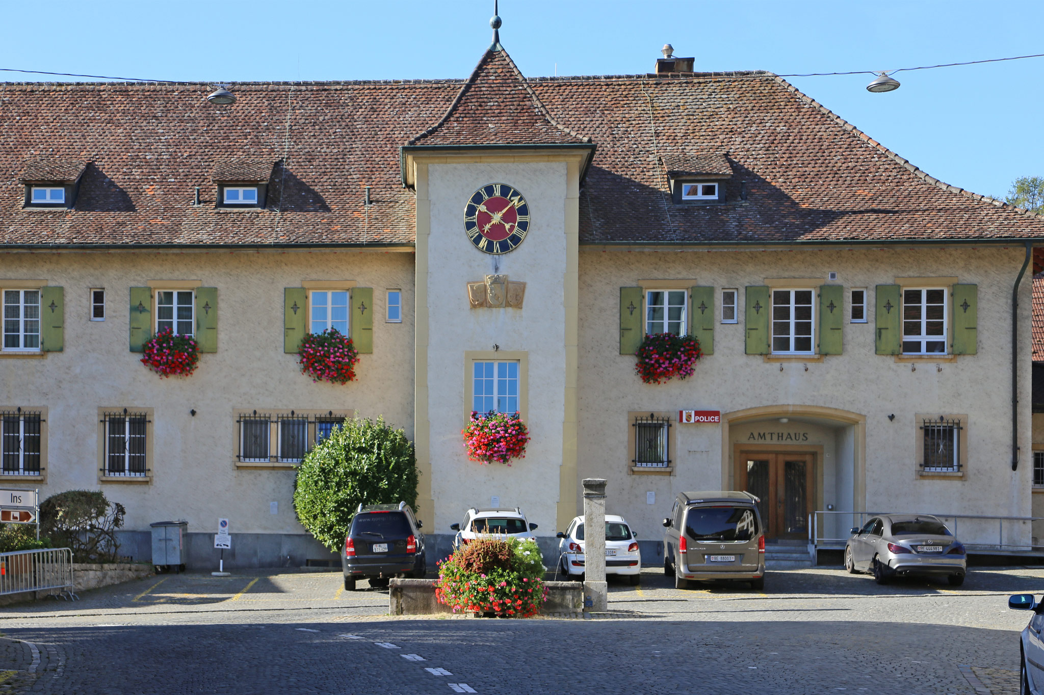 Rathaus, Erlach